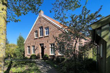 *Pilsumer Warfthaus - Ferienhaus "Am Dorf"