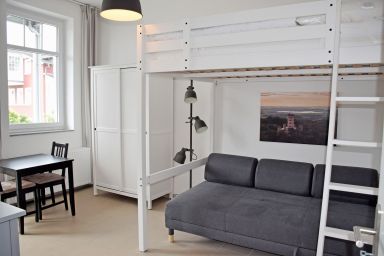 Ferienwohnungen im Haus Ida im Ostseebad - 08 Ferienwohnung Ida mit Balkon und Strandkorb  B