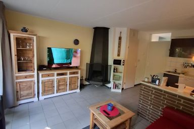 Huus Kompass, in Strandnähe neben Center Parcs - Doppelhaushälfte, 65qm, 2 SZ,Terrasse,  4 Erw. + 1 Kleinkind