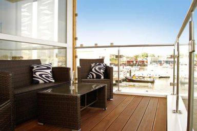 01. Floating Houses  (95 m²) mit Kamin - Floating House 1 Struck mit Kamin