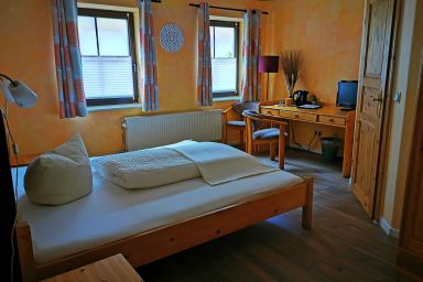 Familienfreundlicher Landurlaub im Gutshaus - 02   DZ 2 Pers