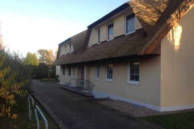 FeWo Reethaus Boddenblick - Reethaus mit Terrasse und Strandkorb, 1 SZ, max.4 Pers.