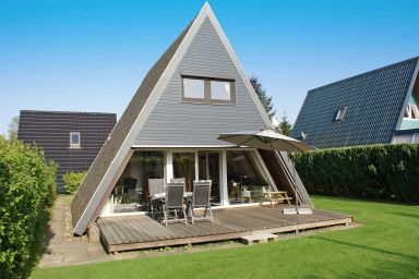 Zeltdachhaus mit W-LAN - Parkplatz direkt vor dem Haus - - sehr strandnah