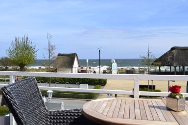 Maris Ferienwohnung Nr. 48 (OG mit Balkon und Meerblick)