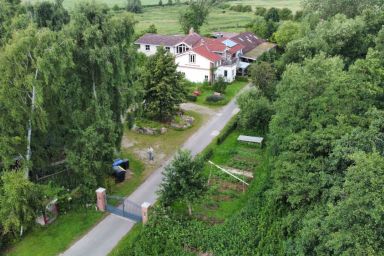 Erdgeschoss, überdachte Terrasse, Familienbett, Holzfußboden