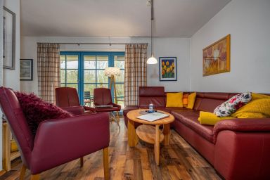 Ferienpark Freesenbruch - Doppelhaushälfte mit Sauna, Garten und beheiztem Pool im Ferienpark Freesenbruch