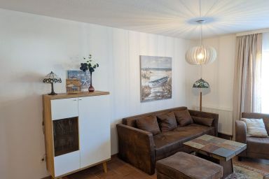 Ferienpark Freesenbruch - Komfortable Ferienwohnung im Grünen mit Terrasse und Pool im Ferienpark Zingst