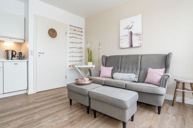 Möwennest App. 18 - Gemütliche 2-Zimmer-Ferienwohnung mit Balkon in Wenningstedt.