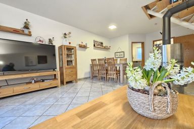 Ferienhaus Ankerplatz im Bootshaus - Geräumiges Ferienhaus Ankerplatz mit Garten und Terrasse in Neßmersiel