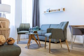 Wohn-/Essbereich mit Einzelschlafcouch