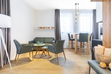 Ferienapartments am Krusespeicher - Stilvolles, topmodernes Eck-Apartment mit Hafenblick im Alten Hafen Wismars