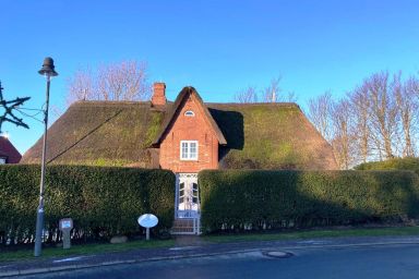 Altes Friesenhaus - Appartement West, 45qm für bis zu 2 Personen