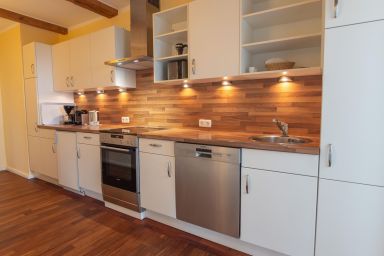 Apparthotel Seehof Appartement 1 - Ebenerdiges Appartement mit Seeblick und Terrasse