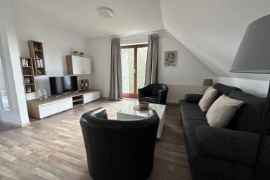 Kellenhusen - Heisterbusch 14-3 - Zentral und ruhig gelegene Ferienwohnung für max. 4 Personen im Obergeschoss!