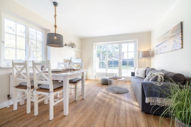 Haus Am Dorfteich, App. Élise - Idylle & Komfort unmittelbar am Dorfteich.