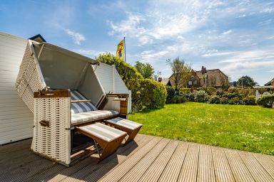 Emma - Ruhige Erdgeschoss-Ferienwohnung mit Terrasse für max. 4 Personen.