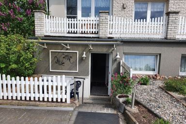 Ferienwohnung Sonnenschein - im Herzen der Halbinsel Jasmund - Ferienwohnung Sonnenschein - ruhige Lage mit Garten
