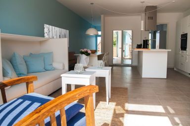 Ostseeland - 2-Zimmer-Apartment  in Karlshagen auf Usedom mit Terrasse, strandnah