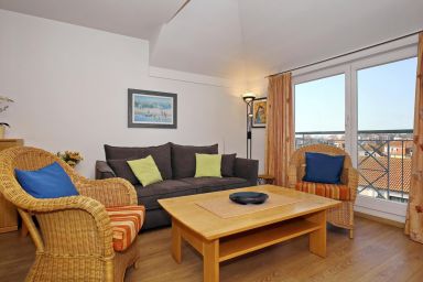 Meeresblick - 2-Zimmer-Appartement mit Westbalkon und seitlichem Ostseeblick für 4 Personen