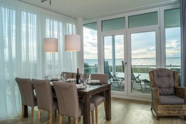 Südkap - Sonnenbalkon mit 1a Meerblick - Ferienapartment an der Ostsee - Südkap Apartment E-05