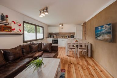 Haus Becker - Moderne Ferienwohnung mit Garten, 700 m vom Strand entfernt