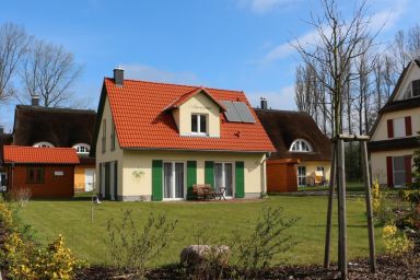 Ferienhaus in Glowe mit Großem Garten