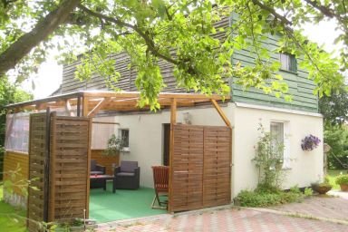 Studio mit überdachter Terrasse und Grillmöglichkeit