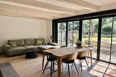 Warfthof Wollatz - Haus Scheune - die Industrielle