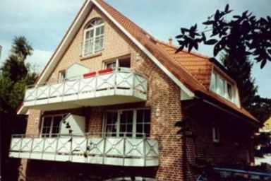 Appartementhaus Christiansen - Appartement/Fewo, Bad, WC, gartenseitig