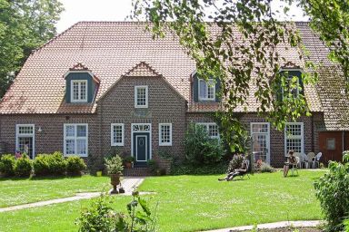 Ferienhof Historisches Altwerdumer Grashaus in Werdum - Ferienwohnung Taubenschlag