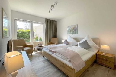 Haus Nordseekrabbe - Doppelzimmer Pilsum