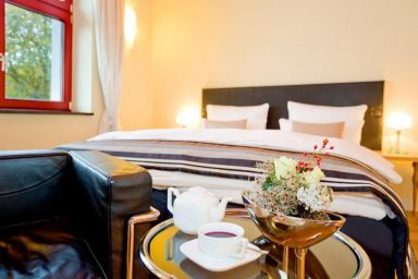Schloss Ranzow - Privathotel, Wellness, Golf, Events, Rügen - Schloss | DZ bis 2 Personen | Ostseeblick | Storchennest