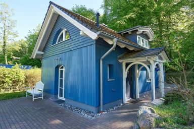 Blaues Strandhaus in Sellin - Blaues Strandhaus in Sellin |
