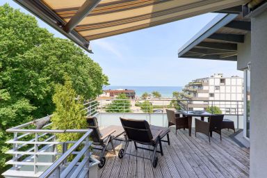 Penthouse Sundeck - Ferienwohnung mit Meerblick, Dachterrasse und WLAN