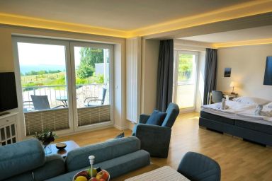 Appartementhaus mit Meerblick und Balkon in Göhren (HMLi) - 2-Raum-Ferienwohnung mit Meerblick und Balkon (Mr)