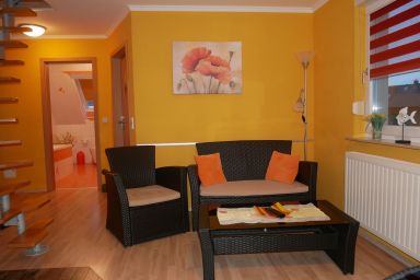 Ferienwohnungen in Trassenheide, WLAN, Sitzecke mit Grill - Ferienwohnung 2