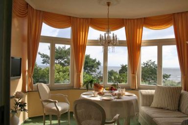Villa Germania, Ferienwohnung 12 R + 12 L - Turmzimmer