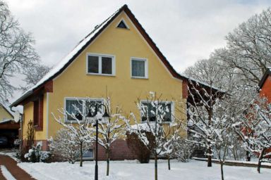 schöne Ferienwohnungen in Baabe auf Rügen - ***Ferienwohnung mit Terrasse*** / Fam. Dinda