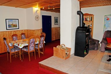 großzügige Ferienwohnung mit Kamin