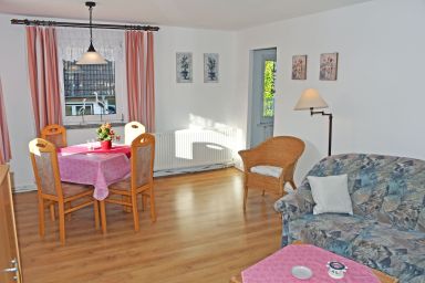 DEB 007 Bungalows am Neuensiener See - Gartenbungalow mit Terrasse (B)