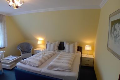 Pension Haus Christine - Doppelzimmer Nr. 2 mit Dusche/WC