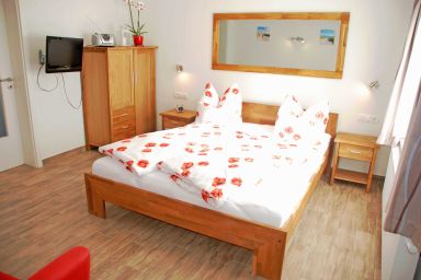 Ferienwohnungen im Haus am Deich - Ferienwohnung Kleinhagen