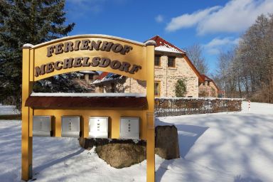 Ferienhof Landhäuser Mechelsdorf nahe Ostseebad Kühlungsborn - 4-Raum-Landhaus (4) mit Sauna und Kamin (86m²)