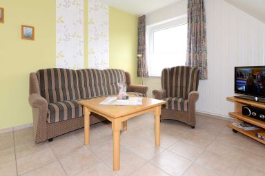 Haus Pamir in Neuharlingersiel - Ferienwohnung oben links