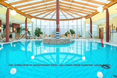 Dünenhaus Südstrand, 4-5 Fußminuten zum Strand Blick über Hügellandschaft zur Ostsee, Schwimmbadnutzung inklusive