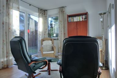 Ferienwohnung KL24 - 3-Zimmer-Fewo mit großem Garten, im EG. für 3 Personen, WLAN