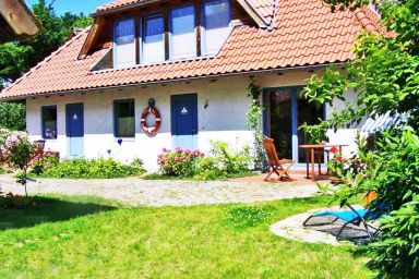 Ferienhaus Rad Kapitän - Traumhaftes, familienfreundliches Ferienhaus für 8 Personen mit Sauna und Garten