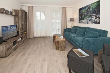 Seehof - Hübsche Ferienwohnung mit Balkon und Blick ins Grüne zwischen Meer und See