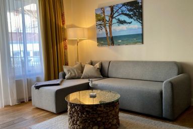 Seehof - Tolle Ferienwohnung für zwei mit Balkon und Blick ins Grüne in Top-Strandlage
