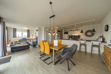NordseeResort Friesland - Tolles Penthouse mit 20 qm Dachterrasse, Nordseeblick, zwei Bädern & Sauna!